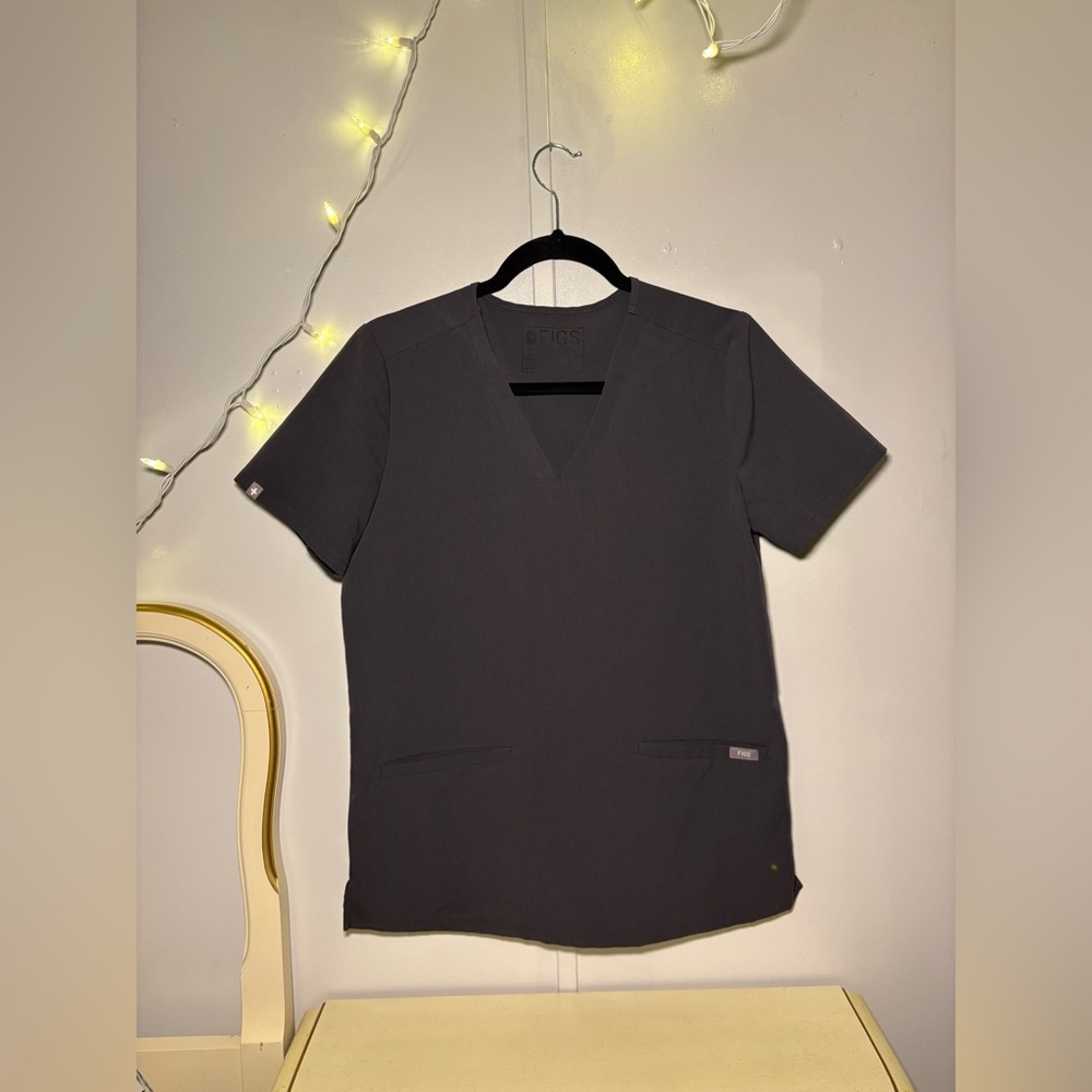Figs Charcoal V-Neck Scrub Top